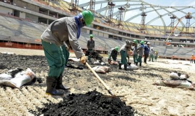 فورين بوليسي: عمال نيبال بين مخاوف العودة إلى أوطانهم والموت بكورونا في الدوحة