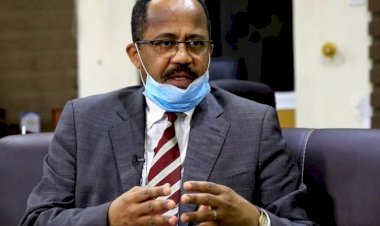 وزير الصحة السوداني.. 