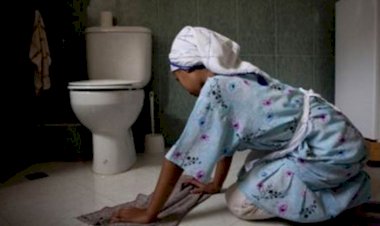 الموت جوعًا أو بـ