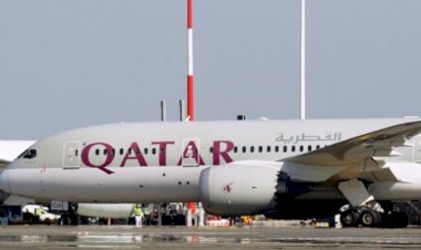 واشنطن بوست: الخطوط القطرية تثير رعب الركاب ببدلات وقاية تالفة