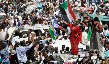 صراع المناصب يشتعل في السودان ويعطل التعديلات الحكومية المرتقبة