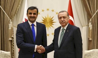 صحيفة يونانية: عزلة 