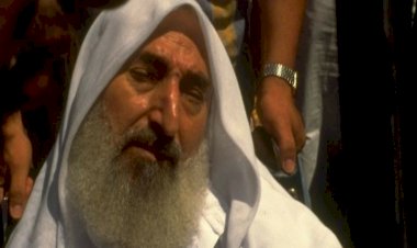 الشيخ أحمد ياسين.. حكاية مؤسس جماعة إرهابية حلتها فرنسا