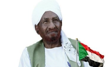 الصادق المهدي.. مسيرة صاخبة بالمعارضة ينهيها 