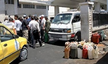 أزمة السولار تشتعل مجددًا في سوريا.. ومواطنون: نحن الضحايا