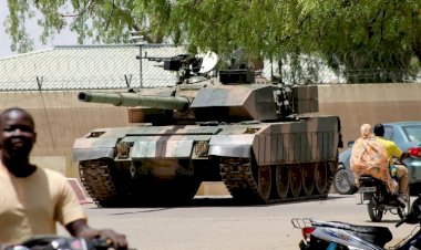 ليبيا مهددة.. ما علاقة مقتل إدريس ديبي والتوتر في تشاد؟