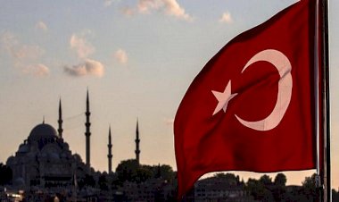 بقاعدة عسكرية وتصريحات رسمية.. هل تمهد تركيا لتكرار السيناريو السوري في العراق؟