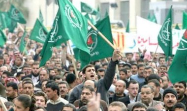 بعد سنوات من ثورة يونيو.. الإخوان من السلطة إلى قوائم الإرهاب والشتات