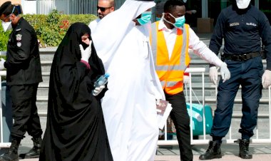 بين الغضب والتمييز والاستهجان... رحلة القطريين الشاقة لتلقي لقاح كورونا