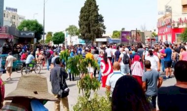 دعوات إخوانية للتظاهر ونزول الجيش الشوارع.. ماذا يحدث في تونس؟