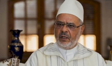 نفاق الريسوني واتحاد علماء المسلمين.. من تأييد الفوضى بالمنطقة وتحريم التظاهر في قطر