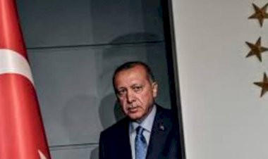 بينما يكتفي أردوغان بتوزيع الشاي.. الأتراك فريسة للكوارث في عهده