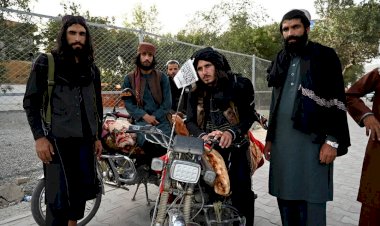 مساعدات قطر لأفغانستان.. دعم إغاثي أم تمويل بالسلاح؟