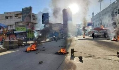 بعد تكرار التظاهر في عدة مدن وتأجج الغضب.. ما أبرز الأزمات التي يواجهها اليمنيون؟