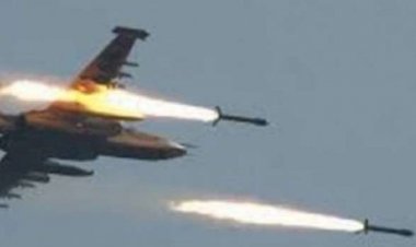 التحالف يعلن بدء عملية عسكرية بصنعاء.. وسياسي يمني: يجب تصنيف الحوثي كجماعة إرهابية