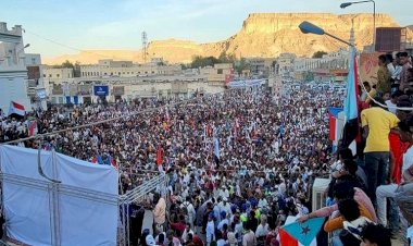 مليونية سيئون.. مواطنو الجنوب ينتفضون في وجه سلطات الإخوان