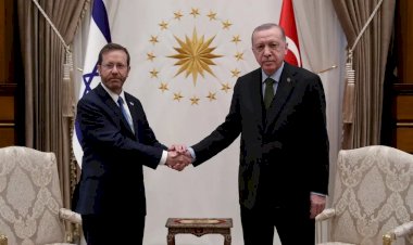 تدليس وتبرير.. تناقض مواقف الإخوان من زيارة الرئيس الإسرائيلي لتركيا.. ما القصة