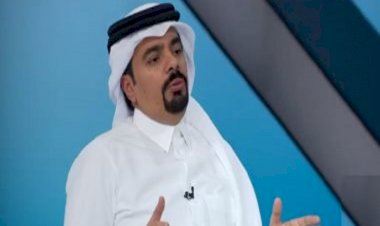 مستشار تميم وممثل الصحافة القطرية يعلن دعمه لـ الحوثي.. ما القصة؟