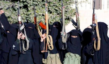 لنشر الجرائم والانتهاكات.. الحوثي تنشر زينيبات إرهابية لإشعال الفوضى باليمن