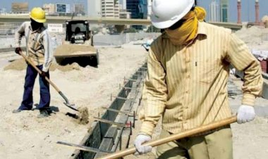 قطر.. صمت عالمي على أهوال يعيشها العمال في الدوحة