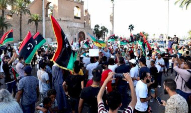 نفِد الصبر.. الشباب الليبي يهدد بـ عصيان مدني إذا ما استمر الفشل السياسي