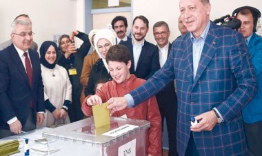 بـ 1.4 مليون مجنس.. كيف يسعى أردوغان للفوز في الانتخابات المقبلة؟