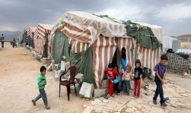 لاستحالة المعيشة.. السوريون يهربون من لبنان ويفضّلون العودة لبلادهم