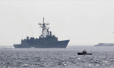 تأجيج الصراع والهدم.. خبير يمني يكشف خطورة شق الحوثي قنوات مائية بالبحر الأحمر