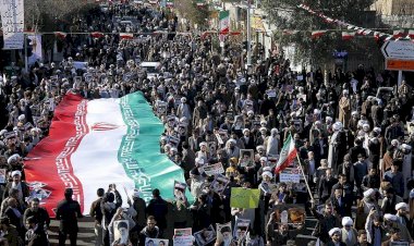 هل يشهد عام 2022 نهاية حكم الملالي في إيران؟