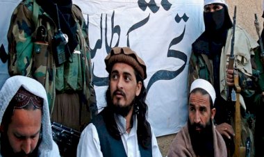 هل كشف تفجير مسجد بيشاور النقاب عن تمرد داخل طالبان الباكستانية؟