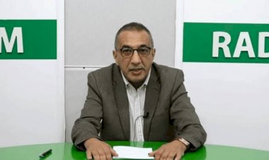 إحسان القاضي الصحفي الذي أثار الجدل بتمويلاته الأجنبية في الجزائر.. مَن هو؟
