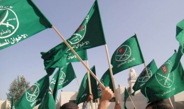 الشهر الأسود على الإخوان.. يوليو كابوس الجماعة انعزلت في مصر وأطيح بها في تونس