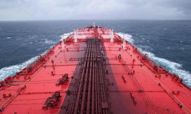 كيف لعبت السعودية دورًا كبيرًا في حل وتفريغ خزان صافر؟