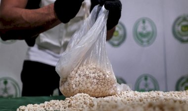 بعد تحويله لبوابة عبور للمخدرات وإغراقه فيها.. العراق يواجه مخططات إيران