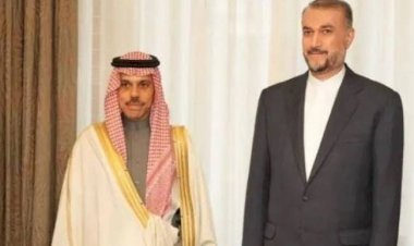 دلالات ونتائج زيارة وزير الخارجية الإيراني إلى السعودية