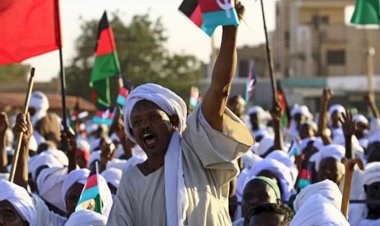 الكشف عن الدور الإخواني في إشعال أزمة السودان في أول الساعات