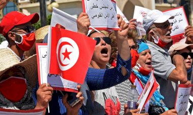 محلل تونسي: التمويل الضخم لحركة النهضة أثار الكثير من التساؤلات الفترة الماضية