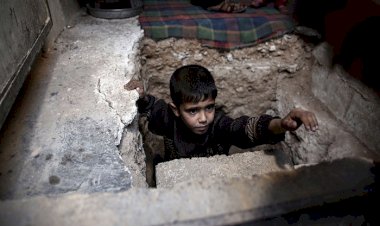 التعليم أم الحياة.. أطفال سوريا حائرون بسبب الأوضاع الاقتصادية المتردية