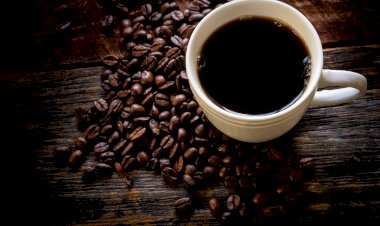 ولاية كاليفورنيا تدرس حظر القهوة الخالية من الكافيين