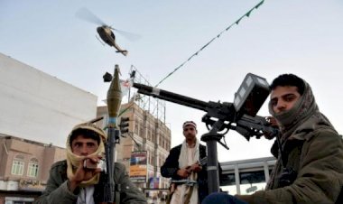 بعد حادث تفجير المنازل.. ميليشيا الحوثي تنهب منازل المواطنين في منطقة أرحب