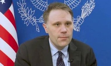 ما هي دلالة استقالة مساعد وزير الخارجية الأمريكي للشؤون الإسرائيلية الفلسطينية على الحرب في غزة؟