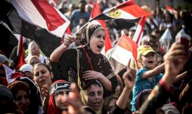 بعد 11 عامًا من السقوط.. كيف تحول الإخوان إلى كيان مشتت يتصارع على القيادة؟