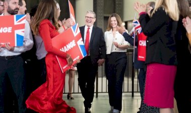 للمرة الأولى منذ 14 عامًا.. حزب العمال يطيح بالمحافظين من الحكومة البريطانية