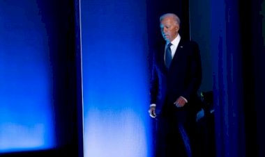 الخرف يتمكن من بايدن.. يدعي الرئيس الأوكراني بوتين وكاميلا هاريس نائبة ترامب