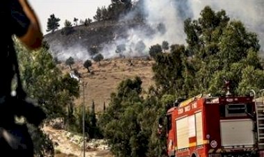 كواليس حريق في الجليل الأعلى بإسرائيل بعد سقوط صاروخ أطلق من جنوب لبنان