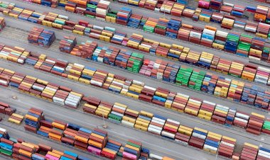 تصعيد جديد.. ترامب يشعل حرب تجارية بسبب التعريفات الجمركية