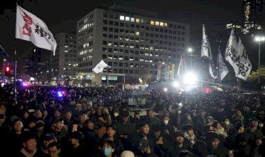 كيف نجحت كوريا الجنوبية في تجنب انهيار ديمقراطي؟