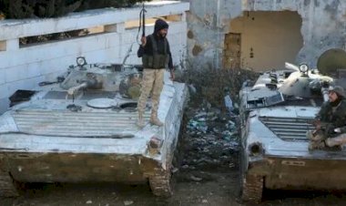 بعد سيطرة المسلحين على حماة.. اجتماع طارئ في الدوحة لبحث تداعيات تفاقم الأزمة السورية