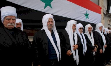 تحفظات الدروز على الإعلان الدستوري السوري.. مخاوف من الإقصاء وهيمنة اللون الواحد