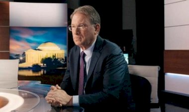 من حارس سجن في إسرائيل إلى مُفجّر الفضائح.. من هو جيفري غولدبرغ كاشف فضيحة سيغنال